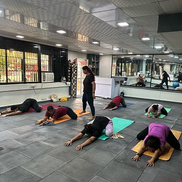 Group Yoga at 8 limbs studios